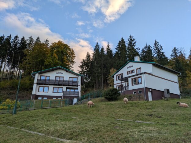 Apartmány - Hotel Pod Zvičinou