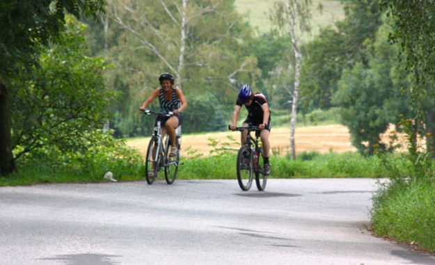 Cyklistika v Podrkonoší, Labská cyklostezka