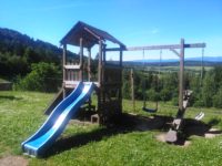 Dětský hrad (houpačka, skluzavka, hrazda), Hotel Pod Zvičinou