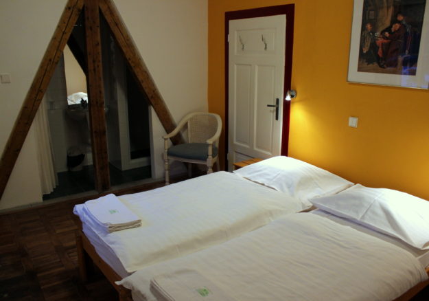 Dvoulůžkový pokoj, Hotel Pod Zvičinou, Podkrkonoší, ubytování
