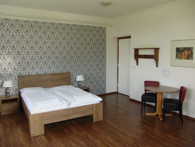 Ubytování, Hotel Pod Zvičinou, Podkrkonoší, Krkonoše, dvoulůžkový pokoj